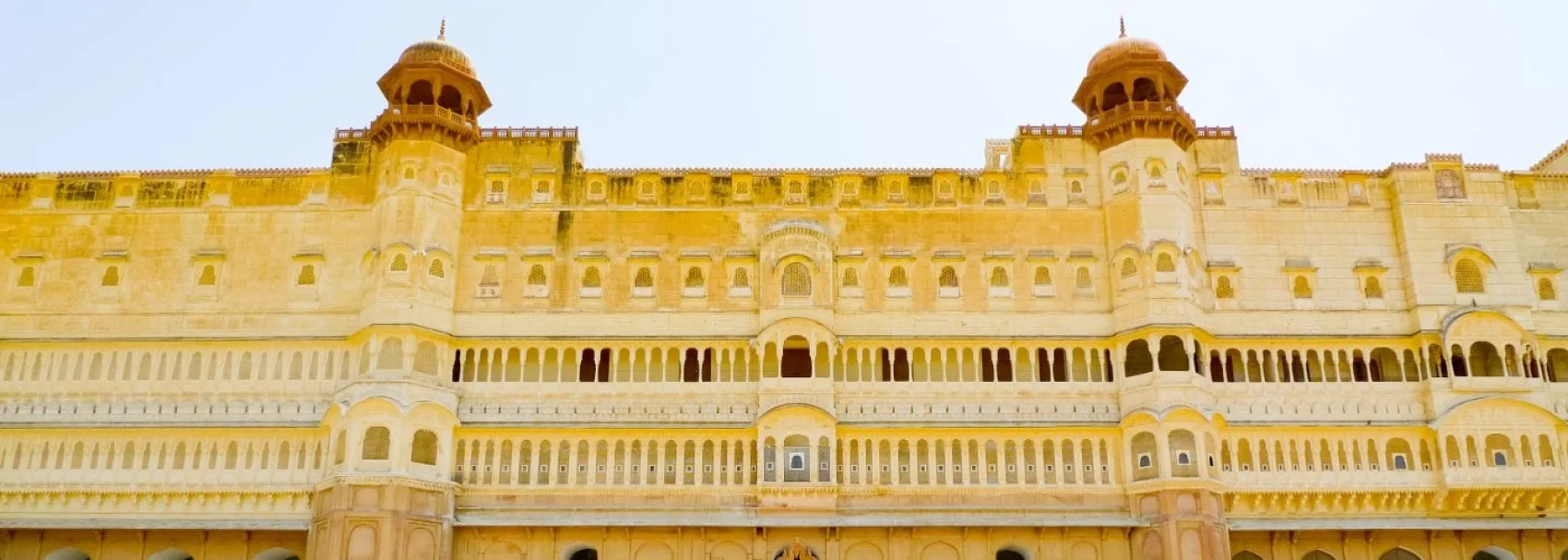 Bikaner - Jaisalmer (320 KMS/05 HRS DRIVE)