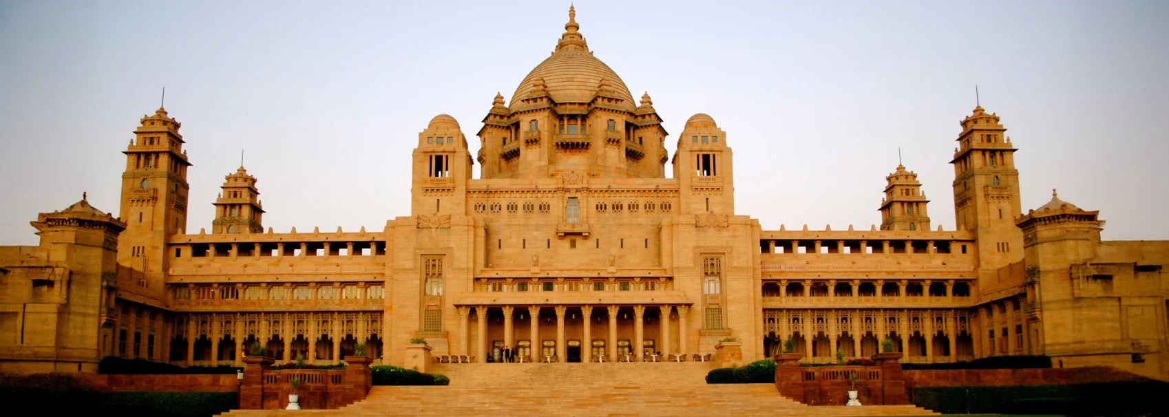 Jaisalmer - Jodhpur (280 KMS/4 HRS DRIVE)