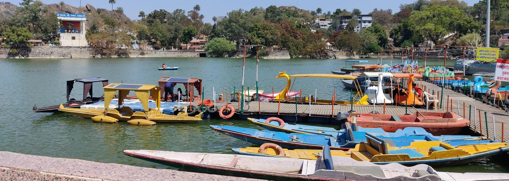Udiapur - Mount Abu (165 Kms/3-4 Hrs Drive)