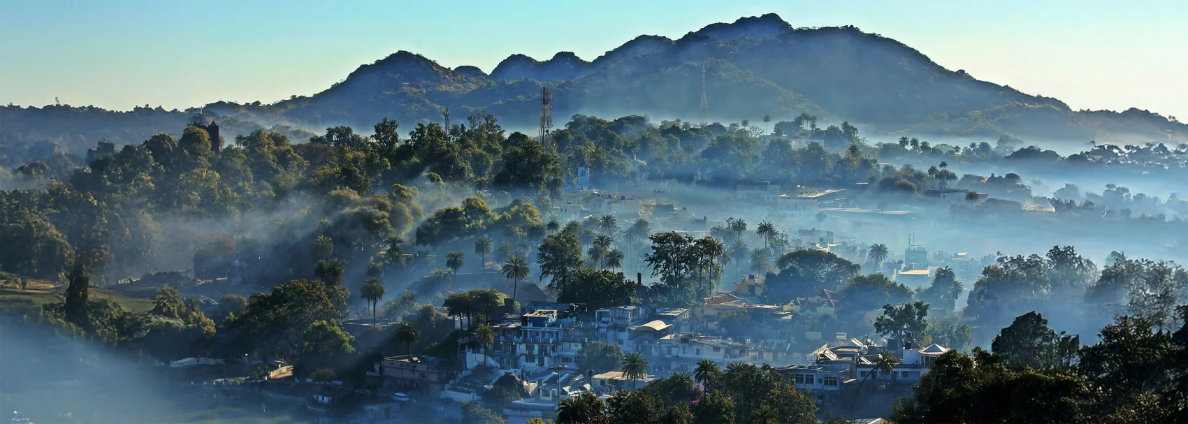 Udiapur - Mount Abu (165 Kms/3-4 Hrs Drive)