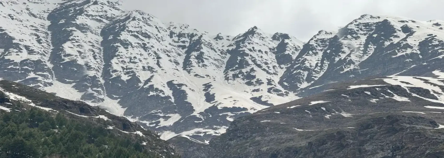 Rohtang Pass Excursion via Atal Tunnel & Solang