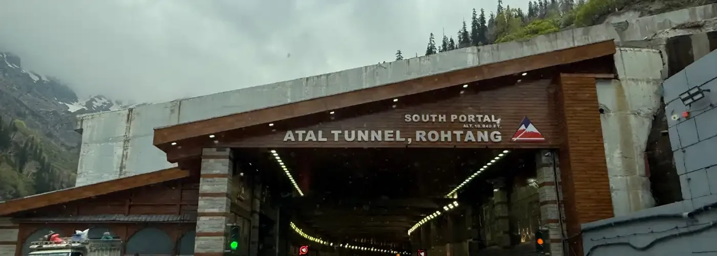 Rohtang Pass Excursion via Atal Tunnel & Solang
