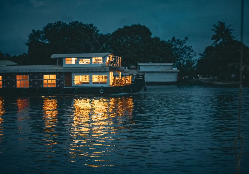 5 Nights Kerala from Kovalam to Cochin holiday tour package
