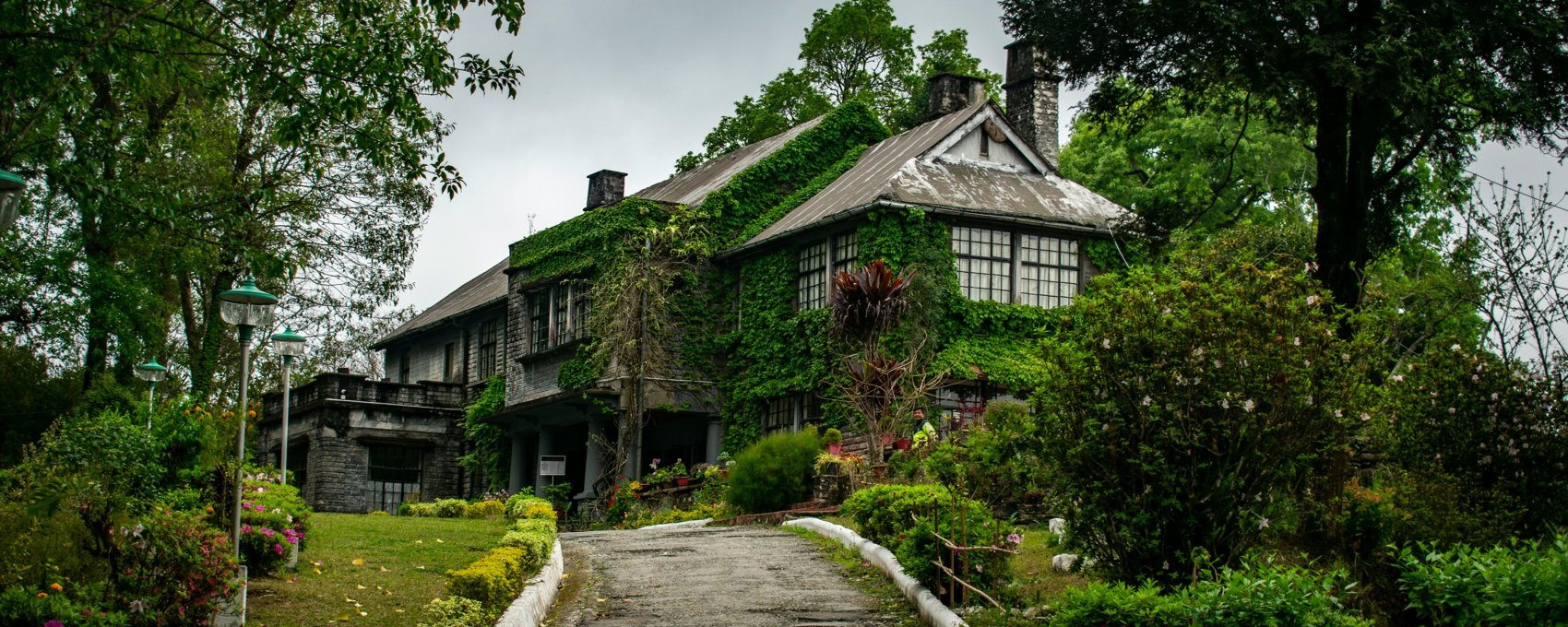 Kalimpong to Darjeeling (72 Kms / 03 Hours)