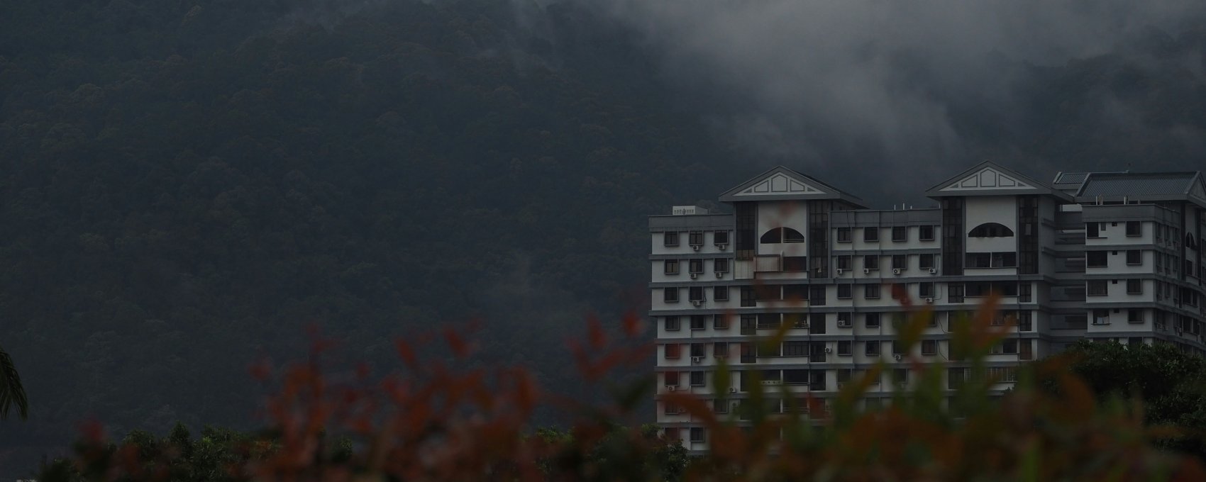 Kalimpong to Darjeeling (72 Kms / 03 Hours)