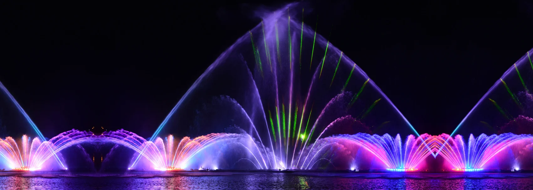 Half-day Dubai City Tour + visit to the 124th floor of the Burj Khalifa (during off-peak hours) + Musical Fountain + Dubai Mall