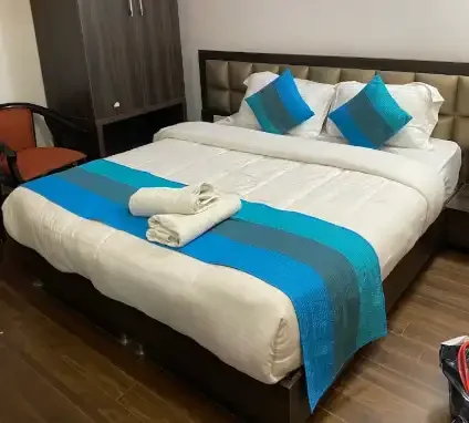 Hotel Blue Magnets