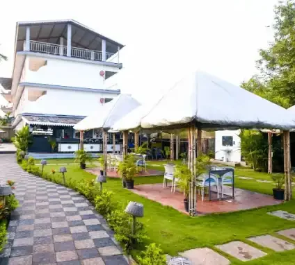 GRACIAS CAFE & RESORT MORJIM