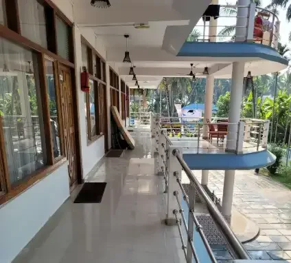 Shangrilas Beach Resort